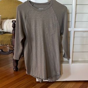 Small 3/4 length sleeve Mossimo Shirt